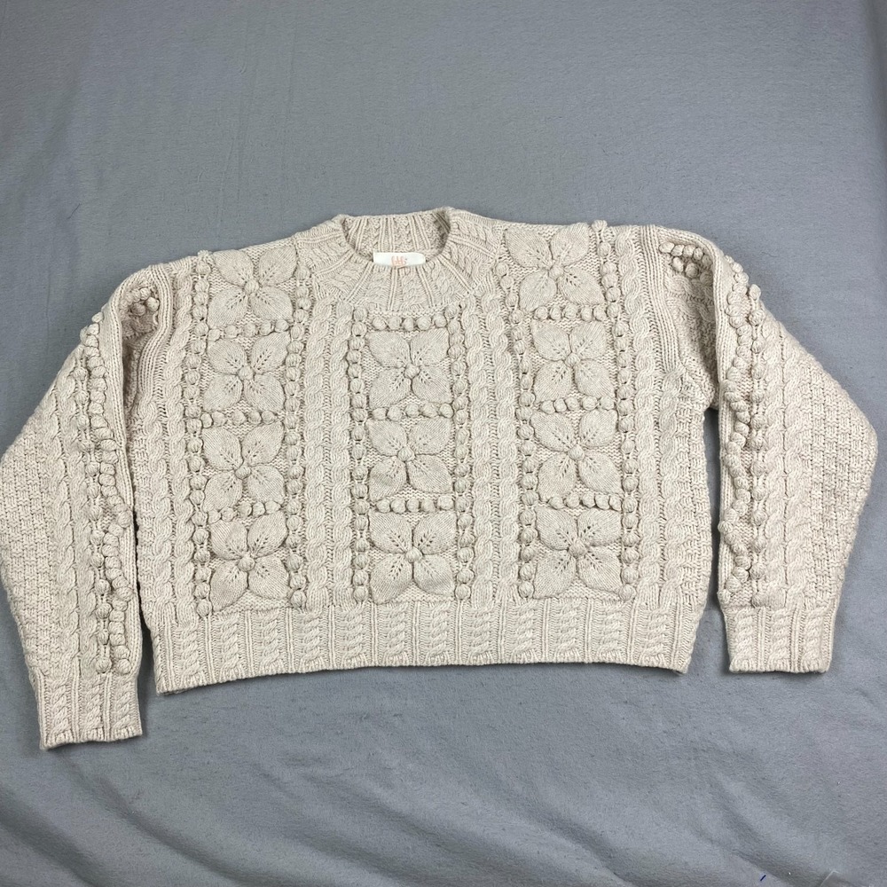 BTB Los Angeles Simone Sweater M Wool flowers Bauble boxy oversize drop shoulder